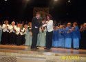 Recogiendo trofeo (granada_rec_trofeo-ico.jpg)