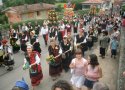 La procesión subiendo por la Carreterona (tn_125x90_ev51_procesion-06.jpg)